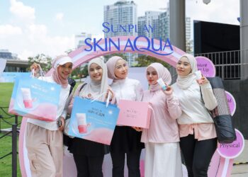 KRIM pelindung matahari dengan rumusan ultra ringan ini sesuai dijadikan asas sebelum solekan.