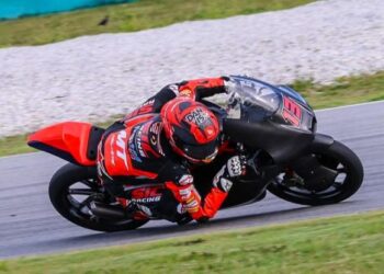 Hakim Danish sewaktu sesi latihan menguji jentera KTM di Litar Antarabangsa Sepang (SIC), baru-baru ini. - Ihsan SIC Racing