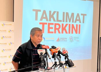KAMARUL Zaman dalam sidang akhbar perkembangan terkini Freedom Flotilla Coalition (FFC) di Ibu Pejabat MyCARE, di Seri Kembangan, Serdang, hari ini.