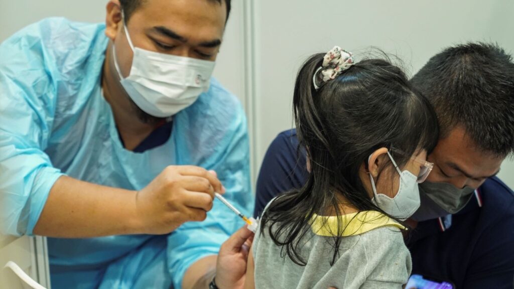 Vaksin influenza percuma kepada 12,500 pelajar di Selangor