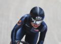 Nurul Izzah Izzati Mohd Asri gagal meneruskan saingan acara keirin pada Kejohanan Dunia di Chile, semalam.  - UTUSAN/AMIR KHALID