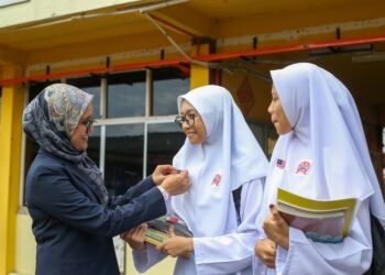 SEKOLAH perlu menjadi ruang sokongan emosi sementara guru dan kaunselor berperanan sebagai ejen empati membantu pelajar mengurus tekanan.