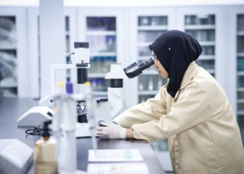 PENDIDIKAN biologi perlu diperkukuh demi kelestarian masa hadapan.