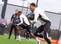 Pemain Liverpool menjalani latihan di pusat latihan Anfield sebagai persiapan menentang Manchester United dalam pertembungan Liga Perdana Inggeris, hari ini. - FB LIVERPOOL