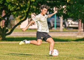 OTIS Khan tidak dapat diturunkan Kelantan The Real Warriors pada aksi berdepan JDT II, malam esok.-IHSAN Buletin Bola Kelantan