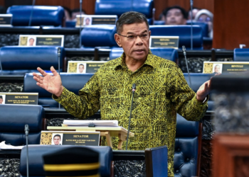 SAIFUDDIN Nasution Ismail ketika sidang Dewan Rakyat di Parlimen, hari ini. - JABATAN PENERANGAN MALAYSIA