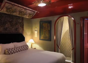 SATU daripada bilik yang terdapat di Hotel The Netty di Oxford, Britain. – AGENSI