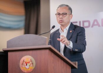 FAHMI FADZIL
