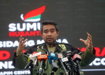 AHMAD Sani Araby Al-Kahery ketika siffanh akhbar di Pusat Gerakan Sumud Nusantara (SNCC) Sepang. - UTUSAN/FAISOL MUSTAFA