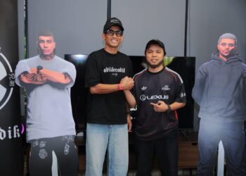 HAFIZH Syahrin(kiri) bersama DaddyHood ketika Sidang Media Memperkenalkan Hafizh Syahrin & Daddy Hood sebagai pemain (streamer) dalam server FiveM berasaskan GTA, Adik Beradik Role Play (ABRP), di Subang Jaya-IHSAN ABKL
