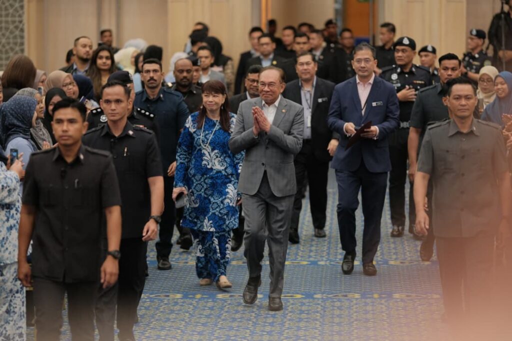 Anwar selar pembangkang tidak faham pelaburan pulih bangunan warisan
