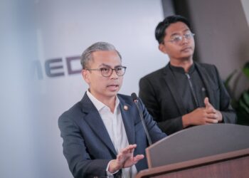 FAHMI FADZIL