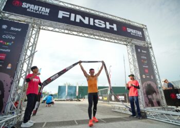 SADDAM ketika melintasi garisan penamat untuk menjuarai Spartan Malaysia 2025.-IHSAN SPARTAN MALAYSIA