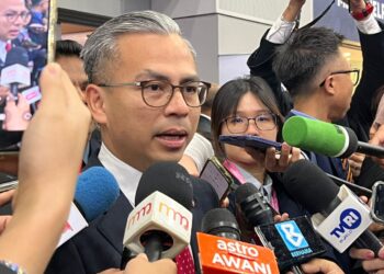 FAHMI Fadzil ditemui pemberita di Pusat Media Antarabangsa Sidang Kemuncak ASEAN Ke-47 di Pusat Konvensyen Kuala Lumpur (KLCC) hari ini.