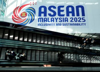 SUASANA Sidang Kemuncak ASEAN Ke-47 di Pusat Konvensyen Kuala Lumpur hari ini.-UTUSAN/SHIDDIEQIIN ZON