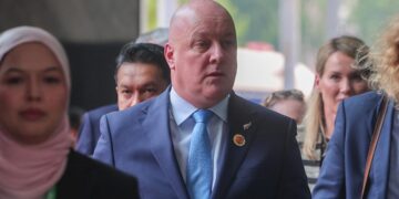 CHRISTOPHER Luxon  pada Sidang Kemuncak ASEAN Ke-47, di Pusat Konvensyen Kuala Lumpur.-UTUSAN/SHIDDIEQIIN ZON