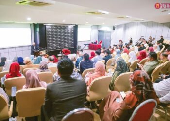 UNIVERSITI Teknologi Malaysia (UTM) konsisten menganjurkan majlis ilmu terbuka untuk warga kampus dan khalayak umum. Antara inisiatifnya ialah Syarahan Perdana bertajuk Kecerdasan Buatan (AI) dalam Konteks Manusiawi & Peradaban oleh Prof. Emeritus Datuk Dr. Osman Bakar.