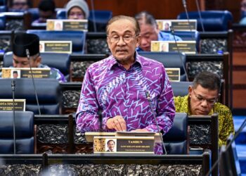 ANWAR Ibrahim pada Waktu Pertanyaan Perdana Menteri di Dewan Rakyat hari ini.