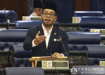 ZULKIFLI Hasan ketika sesi pertanyaan lisan di Dewan Rakyat, hari ini. - PARLIMEN MALAYSIA