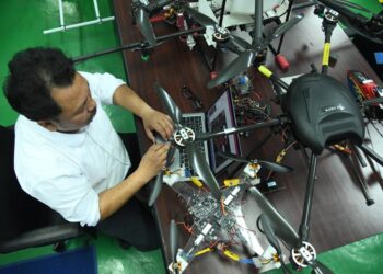 PEMBANGUNAN projek Air Space Sandbox membuka ruang untuk penyelidikan dan inovasi dalam bidang teknologi penerbangan altitud rendah.-UTUSAN/IZLIZAN OTHMAN