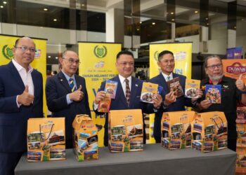 TUANKU Syed Faizuddin Putra Jamalullail berkenan melancarkan produk Kurma Daging Perlis dan Kurma Ayam Perlis di Kuala Lumpur, hari ini.