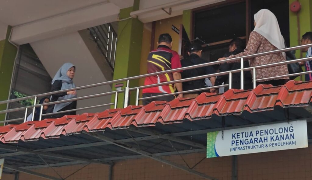 Fadhlina ke JPN Melaka 1 melaka