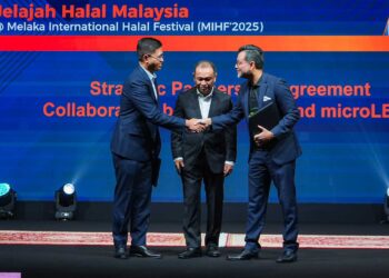MAJLIS pemeteraian dan pertukaran dokumen kerjasama antara microLEAP dan Halal Development Corporation Berhad di Kuala Lumpur, baru-baru ini.
