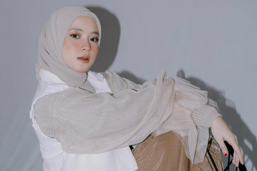 Berehat dari aktiviti seni, peminat syak Nissa Sabyan sedang hamil