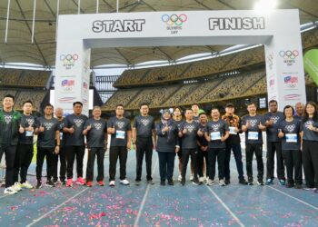 Norza ketika acara Larian Hari Olimpik di Stadium Nasional Bukit Jalil hari ini. - IHSAN FB MSN