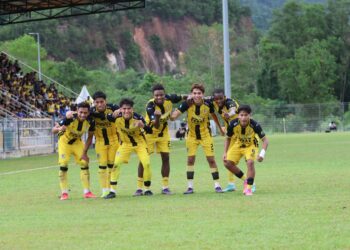 PEMAIN Perak meraikan jaringan ketika menentang Manjung FC dalam perlawanan Liga A1 Semi-Pro 2025-2026 di Kompleks Bolasepak Perak, Chepor di Ipoh hari ini.