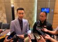 Rexy Mainaky (kanan) bersama Datuk Seri Lee Chong Wei Ketika ditemui selepas mesyuarat Ahli Majlis Persatuan Badminton Malaysia (BAM) di sebuah hotel di Petaling Jaya, hari ini.
