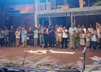 NASKHAH novel Sungai Mengalir Lesu yang diangkat ke pentas teater bertujuan membawa karya serius supaya dapat dinikmati masyarakat.