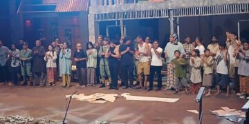 NASKHAH novel Sungai Mengalir Lesu yang diangkat ke pentas teater bertujuan membawa karya serius supaya dapat dinikmati masyarakat.
