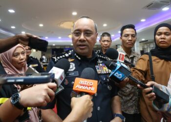 NOOR Hisam Nordin ditemui pemberita pada Majlis Meraikan Pesara dan Bakal Pesara PDRM Kontinjen Perak di Ipoh. - UTUSAN/MUHAMAD NAZREEN SYAH MUSTHAFA