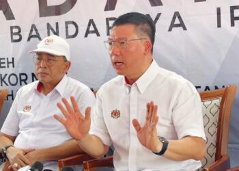 NGA Kor Ming dalam sidang akhbar Majlis Perasmian Taman Madani di Taman Boon Bak, Ipoh, Perak, semalam.