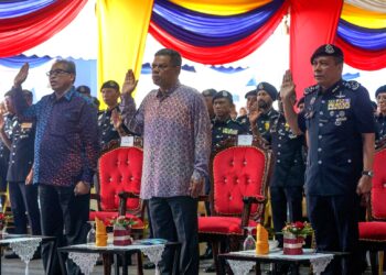 SAIFUDDIN Nasution Ismail ketika hadir pada Program Jelajah Wira Madani di IPD Putrajaya, hari ini.-UTUSAN/FAISOL MUSTAFA