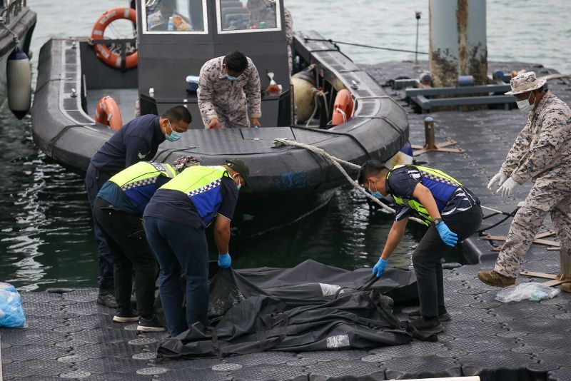 Di mana bot bawa 230 PATI?