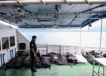 KESEMUA jenazah etnik Rohingya yang terkorban dalam tragedi bot karam akan dikebumikan di Tanah Perkuburan Islam Lama Kampung Tualang, Pokok Sena. - UTUSAN/ SHAHIR NOORDIN