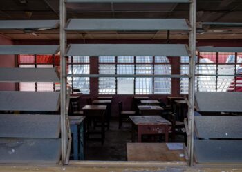 SENI bina Islam menjadikan sekolah bukan sekadar tempat belajar tetapi tempat membina jiwa, ruang yang menenangkan, menyembuhkan dan menginspirasi.