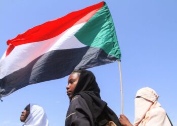 PEPERANGAN di Sudan mengorbankan puluhan ribu nyawa, jutaan rakyat kehilangan tempat tinggal dan kekurangan keperluan asas.