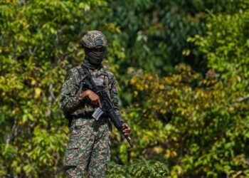 KETIDAKTELUSAN dan sikap sambil lewa pegawai atasan terhadap kebajikan anggota bawahan bukan sahaja menjejaskan moral keluarga tentera tetapi turut memberi kesan kepada kesihatan mental.