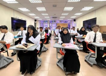 GARIS panduan pemilihan dibuat untuk memastikan pelajar yang terpilih sesuai dengan kehendak program, layak dan berkemampuan mengikuti pengajian.