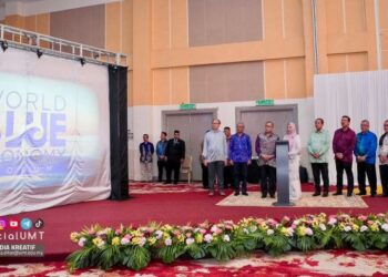 MAJLIS pelancaran logo rasmi disempurnakan oleh Sultanah Nur Zahirah sempena Istiadat Konvokesyen Universiti Malaysia Terengganu (UMT) ke-23, baru-baru ini.