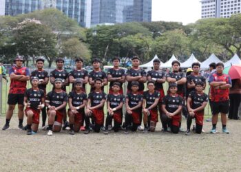 PASUKAN ragbi Sekolah Menengah Kebangsaan (SMK) Syed Sirajuddin (SEMSIRA) muncul juara Kejohanan MBPJ Cobra 10s Mini 2025 bagi kategori Lelaki Bawah 16 Tahun.-UTUSAN