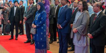 Raja Permaisuri Agong, Raja Zarith Sofiah berkenan hadir ke Majlis Perasmian Festival Idea Putrajaya 2025 yang berlangsung di Pusat Konvensyen Antarabangsa Putrajaya (PICC) hari ini.