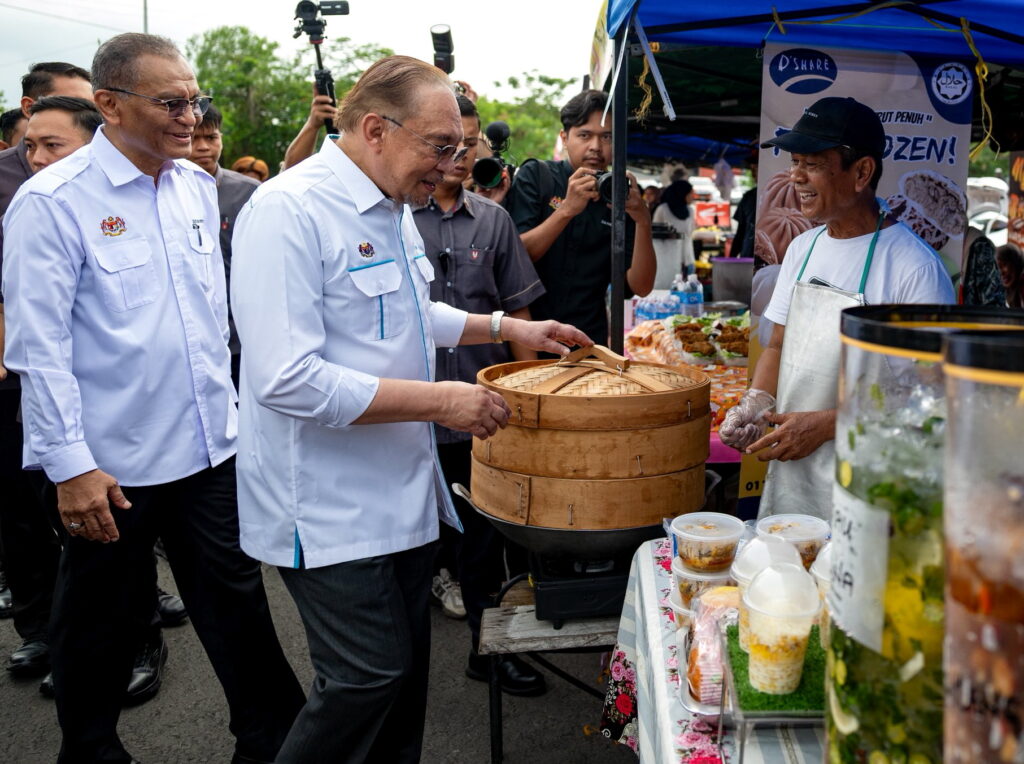Terlalu awal untuk Ewon letak jawatan