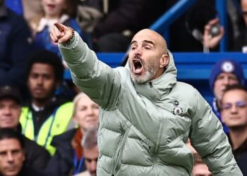 Pengurus Chelsea, Enzo Maresca enggan membiarkan pasukan kendaliannya leka dibuai dengan rentak kemenangan. - AFP