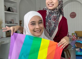 Analisis warna bantu tingkatkan keterampilan menerusi pilihan warna yang sesuai dengan tona kulit.