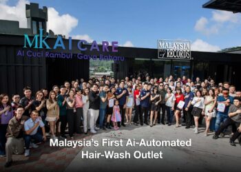 Majlis pelancaran MK Ai Care di Mantin, baru-baru ini.