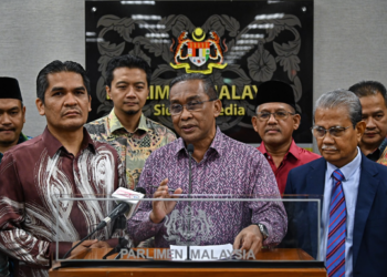 Takiyuddin Hassan dalam sidang akhbar mempertahankan pendiriannya ketika berbahas di Parlimen baru-baru ini.